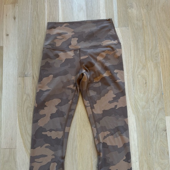 Lulu Brown Camo Leggings - Picture 2 of 5